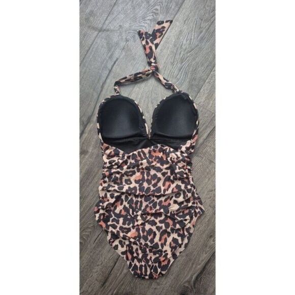 Cheetah Shaping Conturing Haulter One-piece Swimsuit Women's Size Medium - Picture 2 of 4